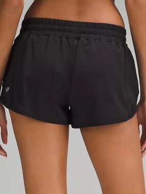 lululemon athletica Hotty Hot Lined Black Shorts Sz- 6.   N8